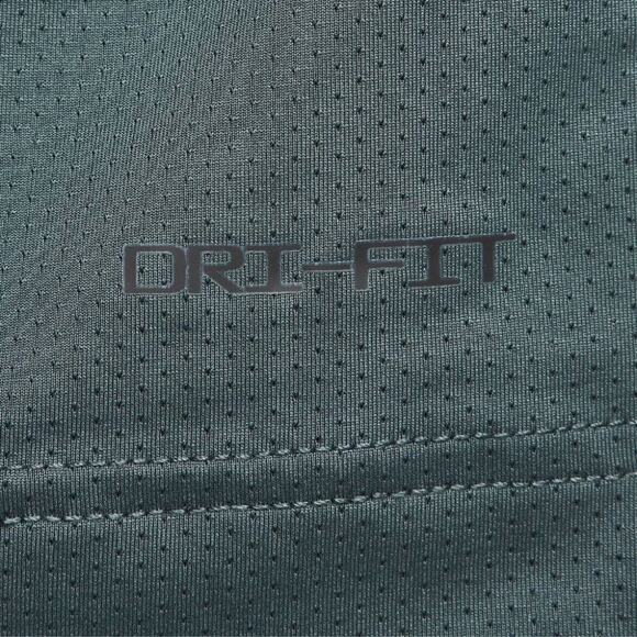 Nike Ready Dri-FIT Short-Sleeve Fitness Top Colour: Deep Jungle/Black Size L - Picture 4 of 14